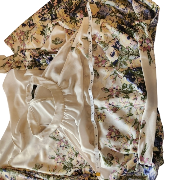 DN Designs Curvy Women's Halter Floral Tie Waist Dress - Picture 5 of 7